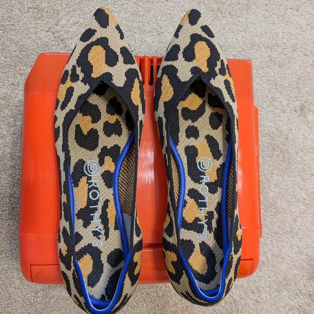 Rothys Leopard Print The Point Flats Size 9